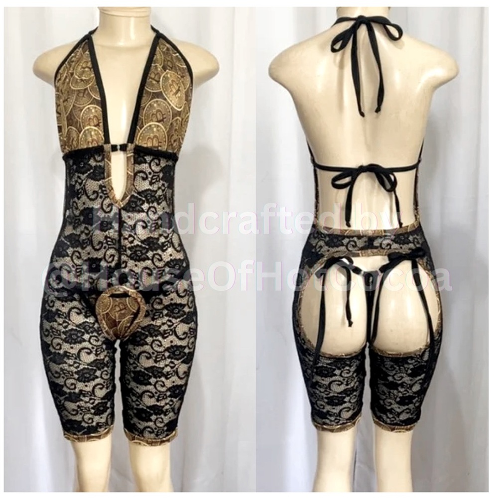 Chaps Lace 1-Piece Biker Shorts (INCLUDES THONG) / SIZE: S/M/L /Cup Fits to DDD